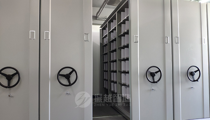 1698657444683836.jpg 智能電動(dòng)密集柜軌道式移動(dòng)檔案架 (5).jpg